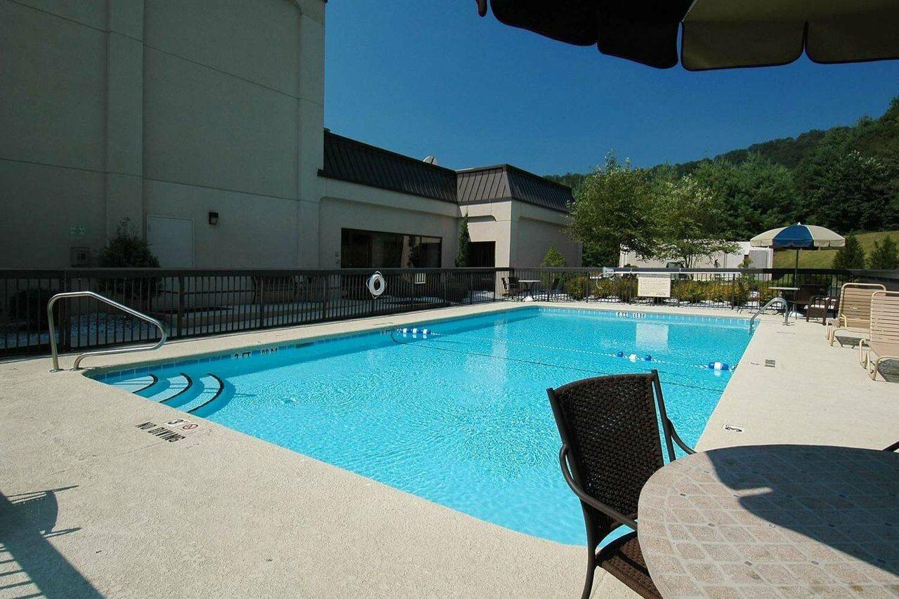 Hampton Inn Brevard Pisgah Forest Dış mekan fotoğraf